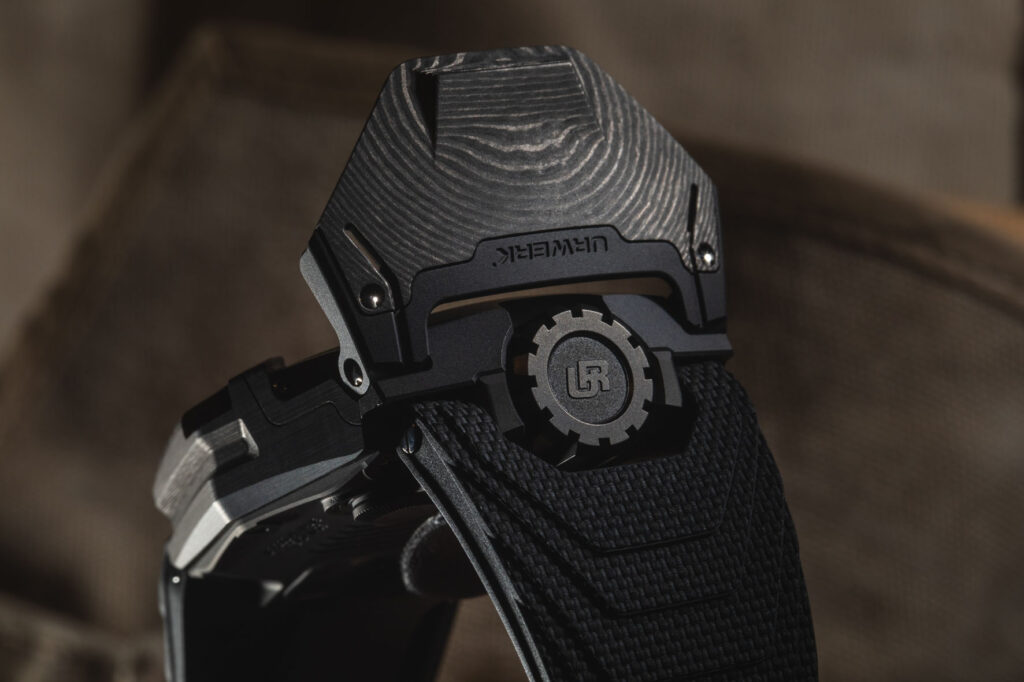 Urwerk UR-230 