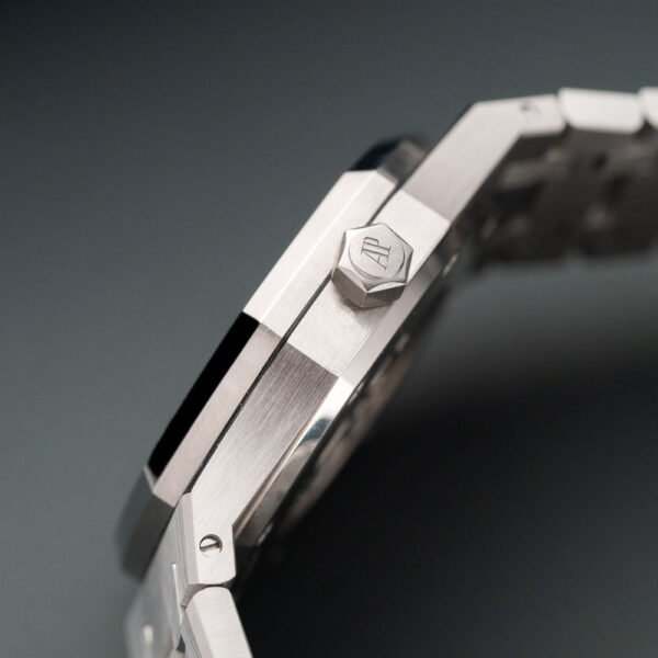 Audemars_Piguet_Royal_Oak_Dual_Time26120ST_Watch_Insanity_08