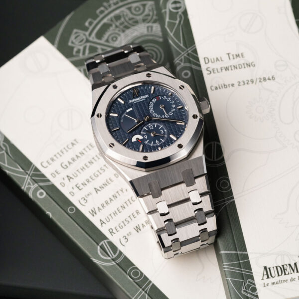 Audemars_Piguet_Royal_Oak_Dual_Time26120ST_Watch_Insanity_11