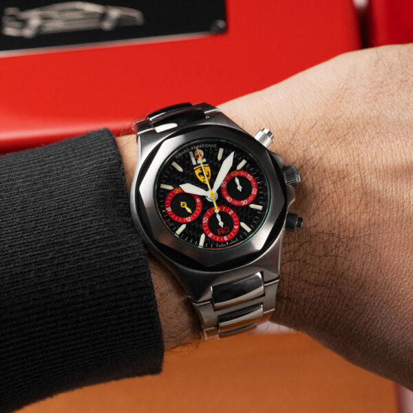 Girard_Perregaux_Laureato_Ferrari_F40_Ref80190_Watch_Insanity_Pre_Loved_10