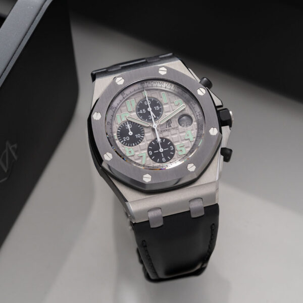 Audemars_Piguet_Offshore_Titanium_Tantlum_Watch_Insanity_Pre_Loved_02