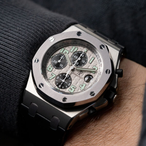 Audemars_Piguet_Offshore_Titanium_Tantlum_Watch_Insanity_Pre_Loved_09