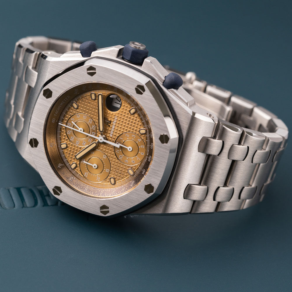 Audemars_Piguet_Royal_Offshore_Chronograph_25721ST_Watch_Insanity_Pre_Loved_02