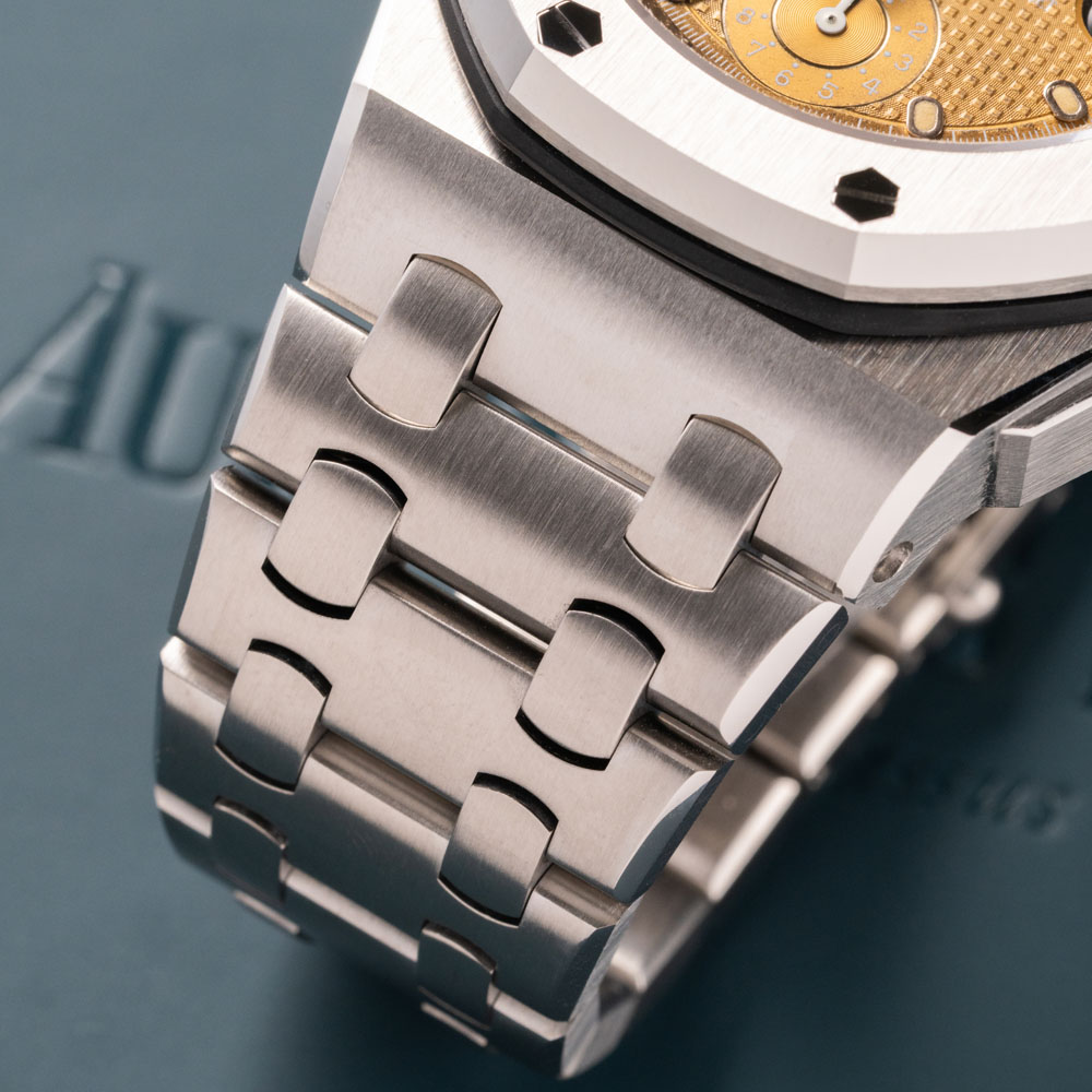 Audemars_Piguet_Royal_Offshore_Chronograph_25721ST_Watch_Insanity_Pre_Loved_04