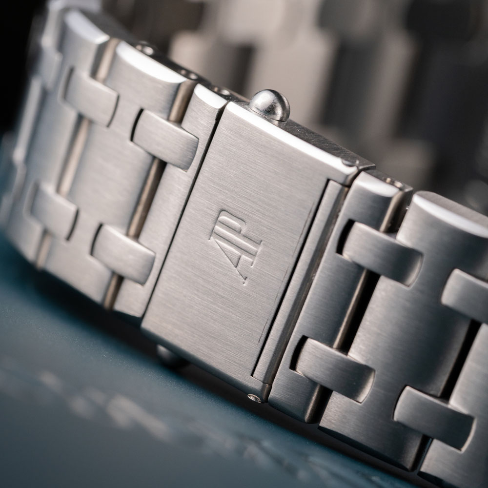 Audemars_Piguet_Royal_Offshore_Chronograph_25721ST_Watch_Insanity_Pre_Loved_07