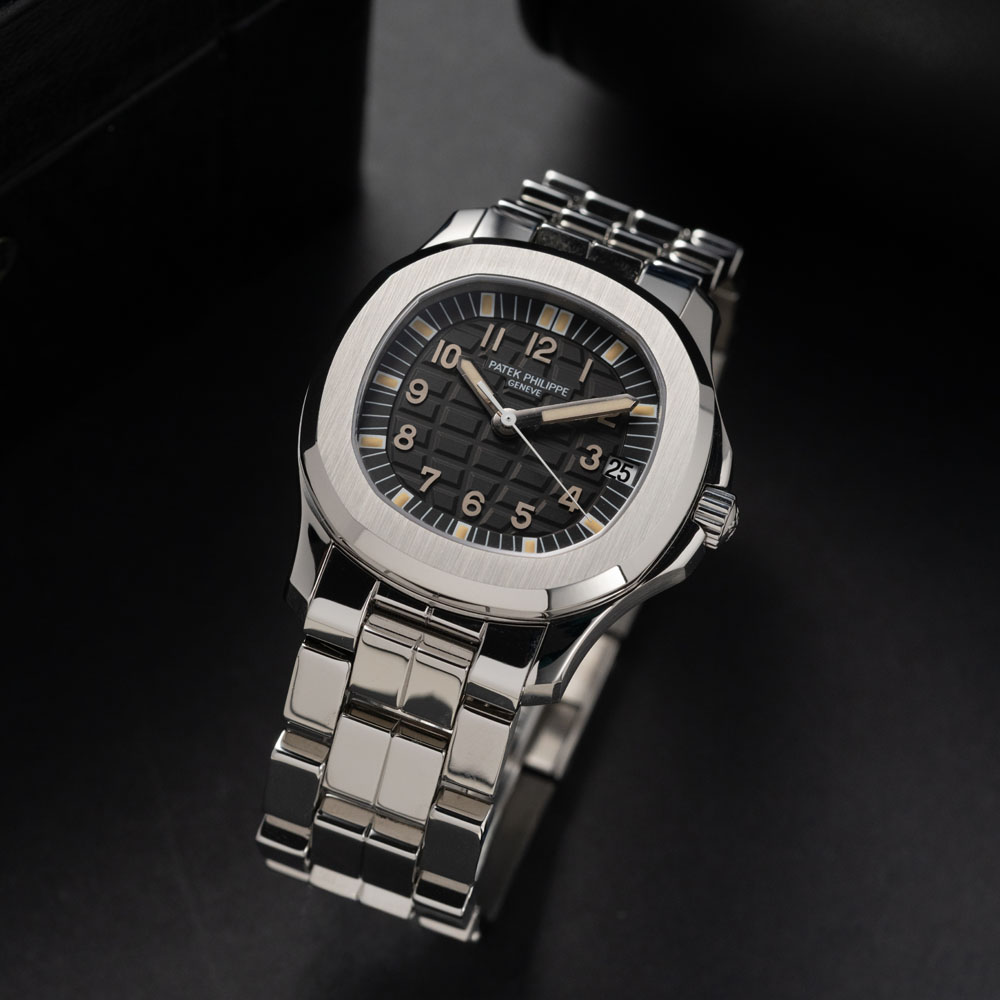 Patek_Philippe_Aquanaut_5066_Watch_Insanity_Pre_Loved_03