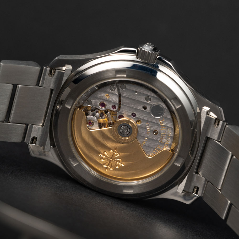 Patek_Philippe_Aquanaut_5066_Watch_Insanity_Pre_Loved_06