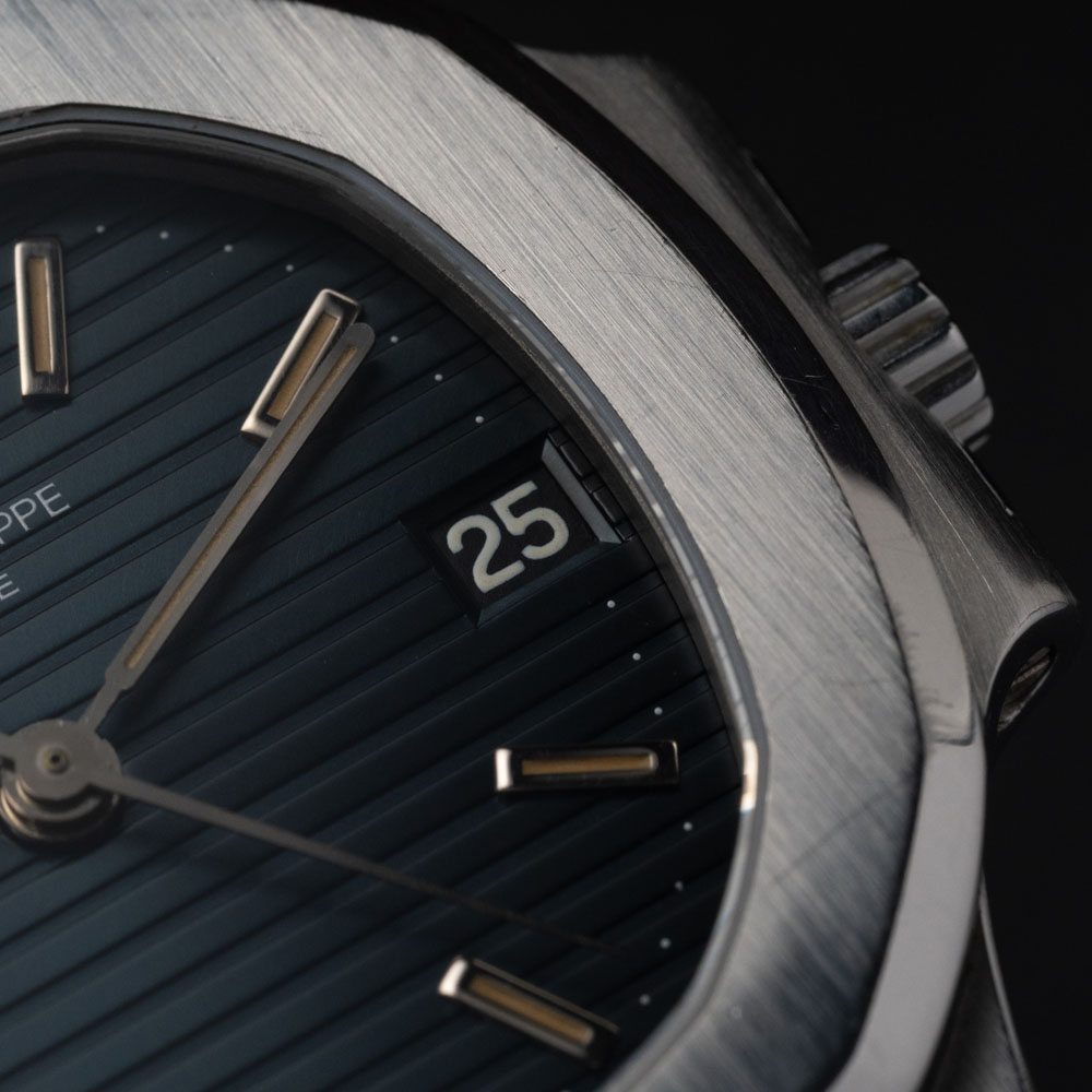 Patek_Philippe_Nautilus_3800_Watch_Insanity_Pre_Loved_05