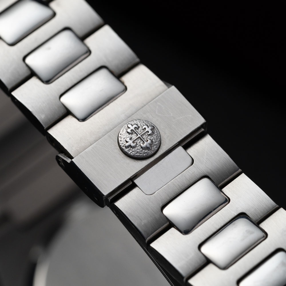 Patek_Philippe_Nautilus_3800_Watch_Insanity_Pre_Loved_09