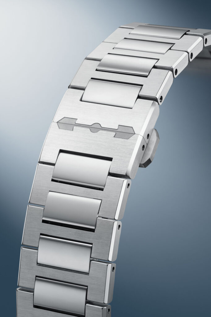 Girard-Perregaux Laureato Three Gold Bridges