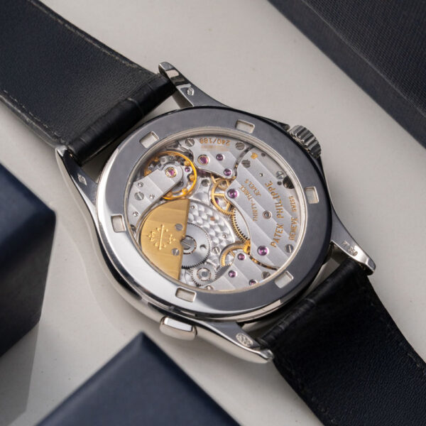 Patek_Philippe_World_Time_5110P_Watch_Insanity_Pre_Loved_02