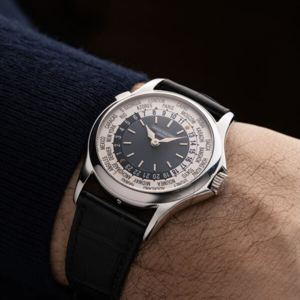 Patek_Philippe_World_Time_5110P_Watch_Insanity_Pre_Loved_09