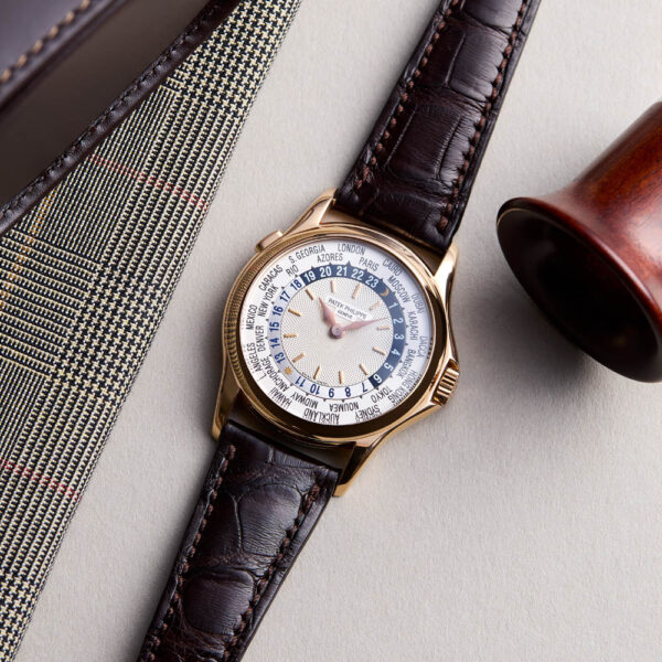Patek_Philippe_World_Time_5110R_Watch_Insanity_Pre_Loved_02