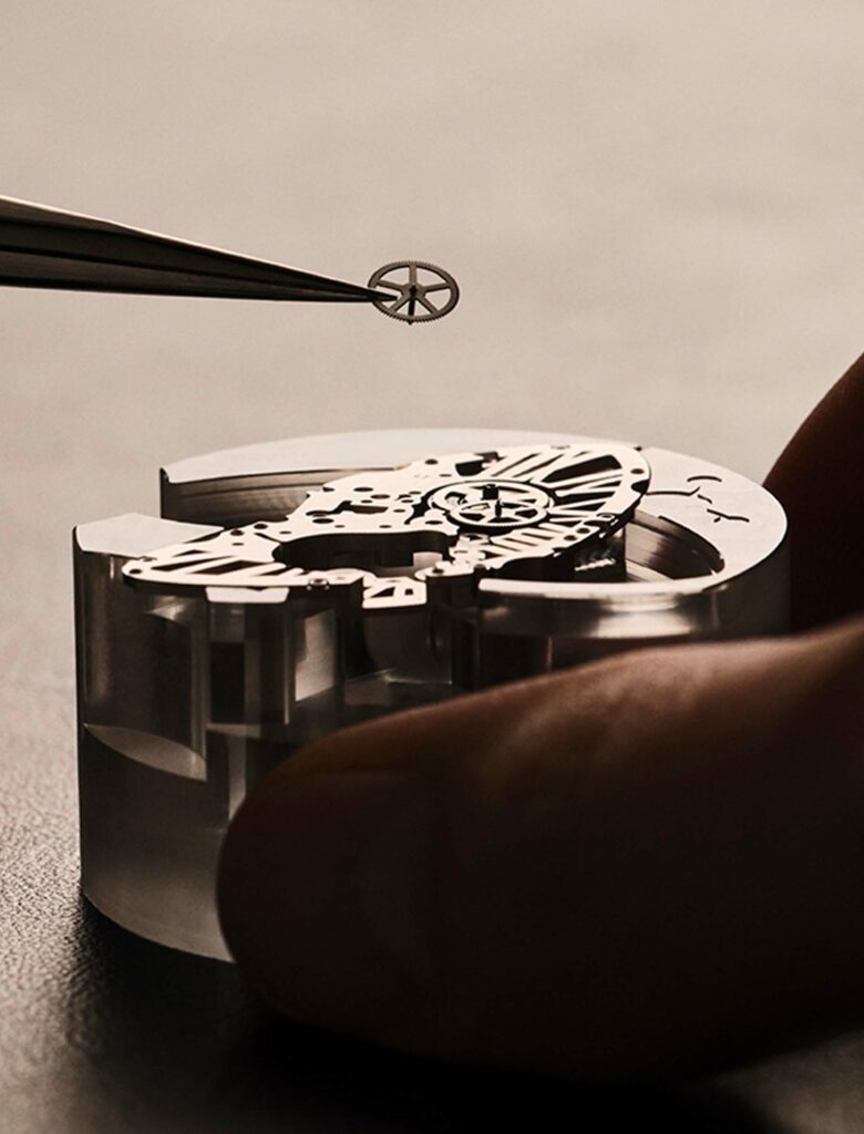 CARTIER PRIVÉ CRASH