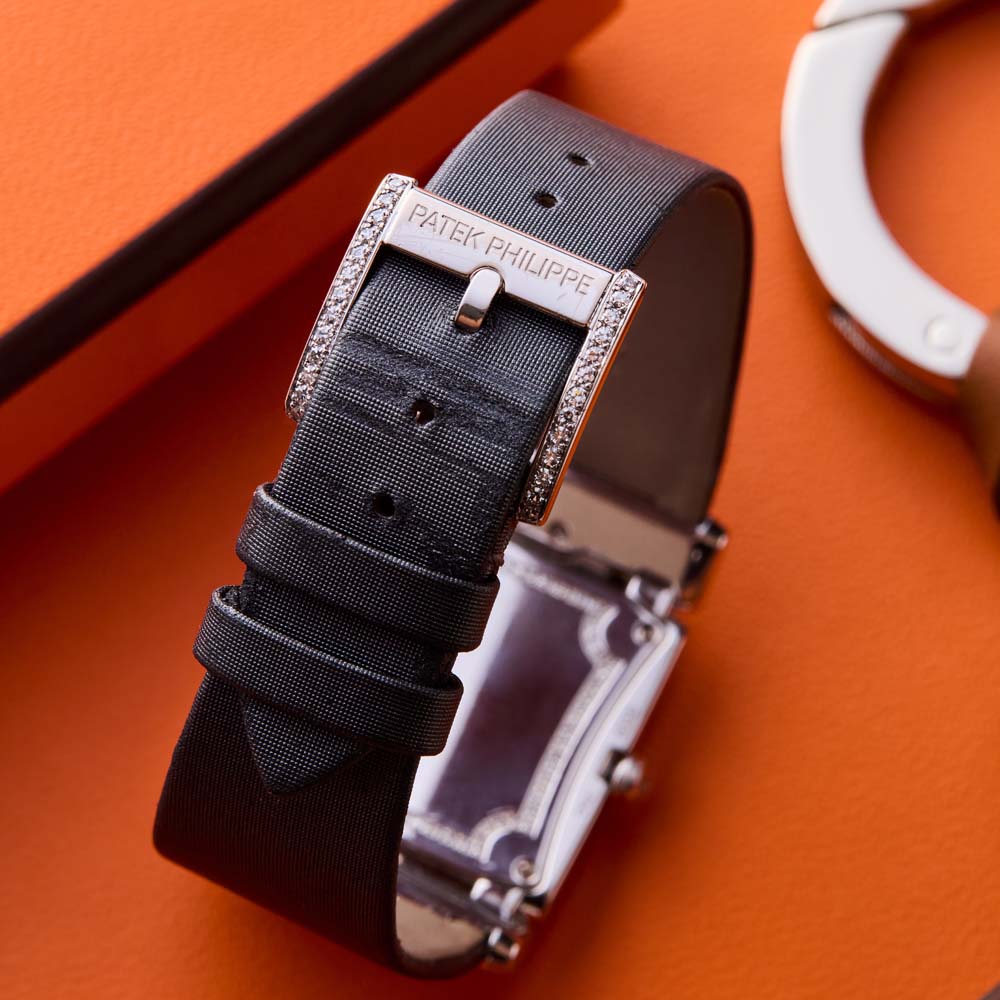 Patek_Philippe_Twenty4_4910G_Watch_Insanity_Pre_Loved_11