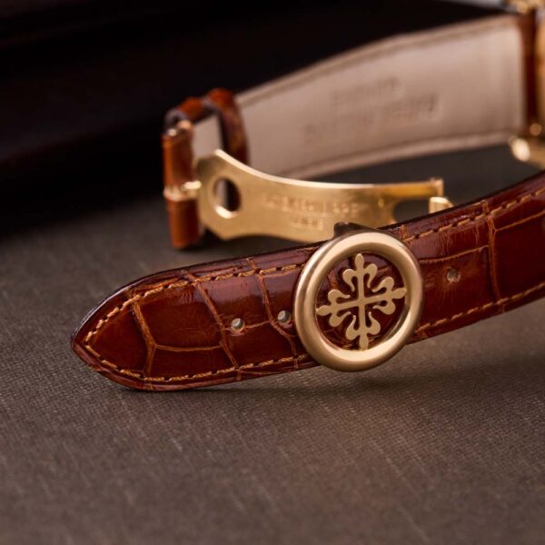 Patek_Philippe_WorldTime_5130R_Watch_Insanity_Pre_Loved_09